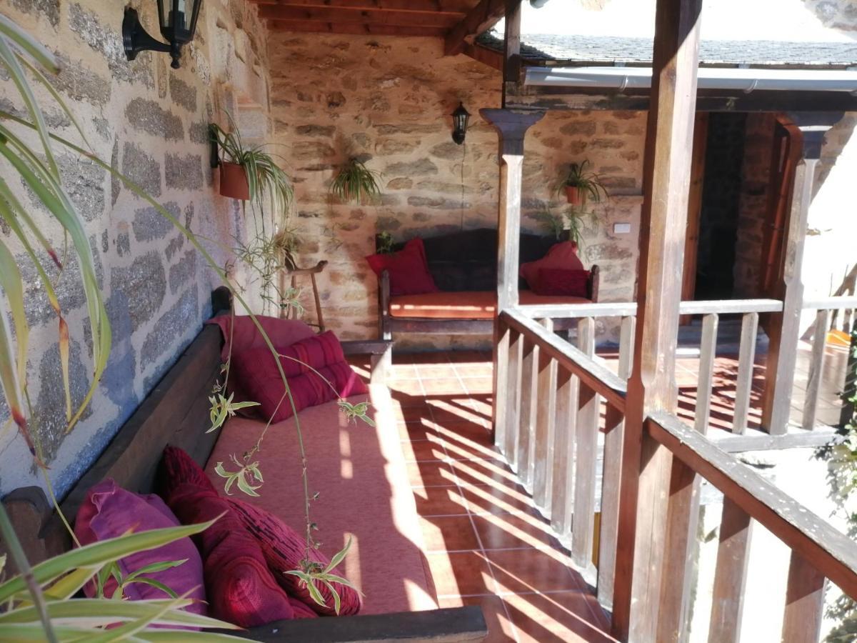 La Posada De Pedrazales エクステリア 写真